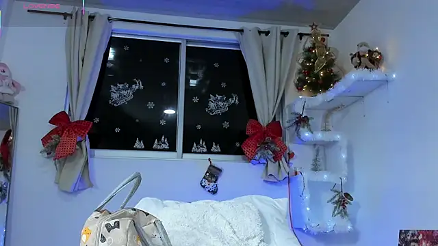 Selenafox 0 online show from 11/21/25, 01:48