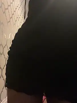 Snapshot of BootyliciousUK chatting on 10/27/25, 09:19 BootyliciousUK online show from 10/27/25, 09:19