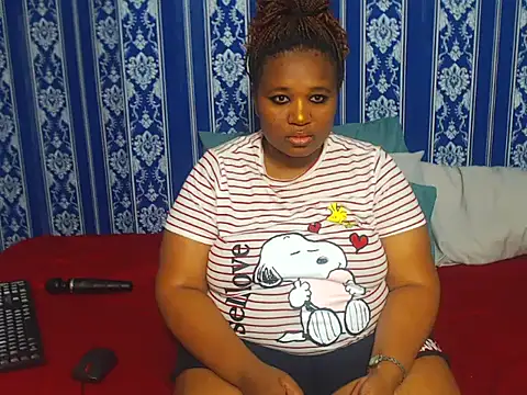 JUICEYLIPS333 online show from 10/24/25, 12:56