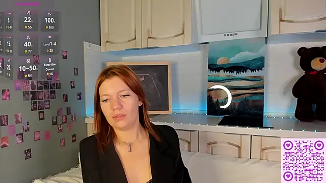 Snapshot of BattyBaker chatting on 09/13/25, 01:27 BattyBaker online show from 09/13/25, 01:27
