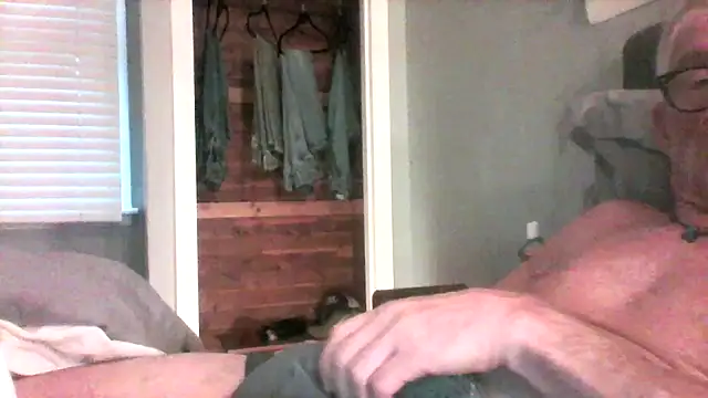 Snapshot of marcie2963 chatting on 10/28/25, 08:55 marcie2963 online show from 10/28/25, 08:55