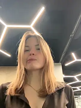 Snapshot of SMELLSEX chatting on 11/12/25, 06:41 SMELLSEX online show from 11/12/25, 06:41