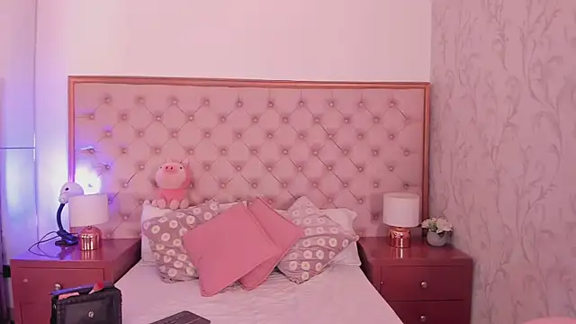 sweetabbey online show from 10/24/25, 01:35