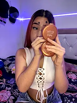 Snapshot of Ashly_cutee chatting on 10/31/25, 09:38 Ashly cutee online show from 10/31/25, 09:38