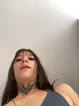 Miss-Jimena online show from 10/28/25, 05:26