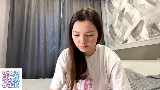 KiraVelvet online show from 11/08/25, 09:20