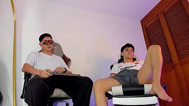 sotooliver3 online show from 11/20/25, 09:25