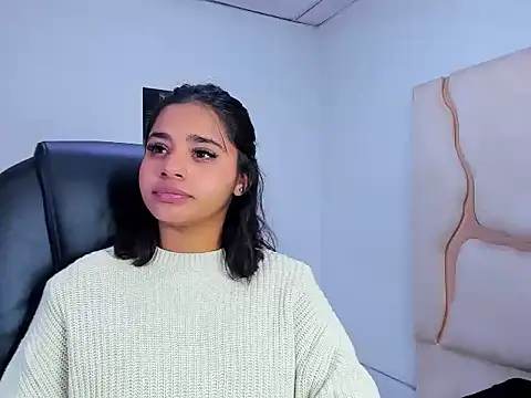 ScarletDoll online show from 11/29/25, 03:53