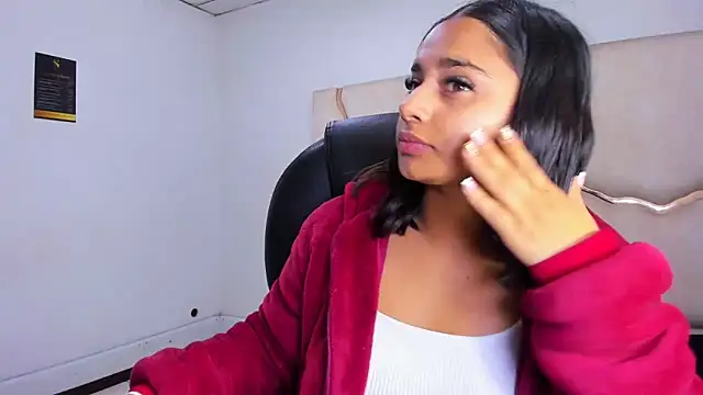 ScarletDoll online show from 12/05/25, 03:48