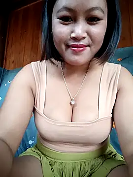 maycuc123 online show from 10/06/25, 12:41