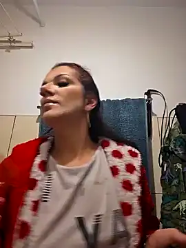 Snapshot of LissaFox1 chatting on 10/13/25, 07:36 LissaFox1 online show from 10/13/25, 07:36