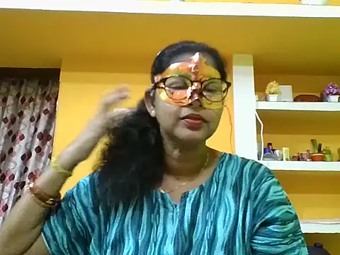 kavya1 online show from 10/17/25, 01:46