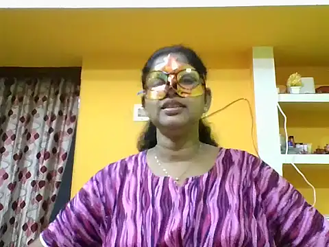 kavya1 online show from 10/28/25, 04:38