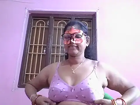 kavya1 online show from 11/07/25, 04:12