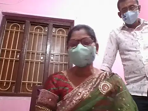 kavya1 online show from 11/17/25, 06:35