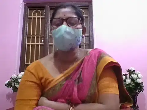 kavya1 online show from 11/18/25, 02:54