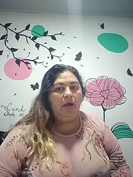 Snapshot of curvy_diva_ chatting on 10/17/25, 11:02 curvy diva online show from 10/17/25, 11:02