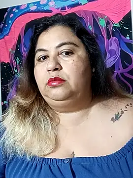 Snapshot of curvy_diva_ chatting on 11/03/25, 08:26 curvy diva online show from 11/03/25, 08:26