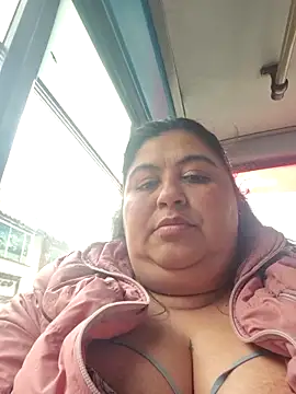 Snapshot of curvy_diva_ chatting on 11/17/25, 08:47 curvy diva online show from 11/17/25, 08:47