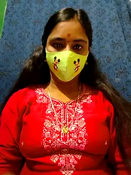 mini-queen online show from 10/24/25, 05:09