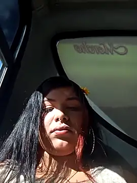 snow belle online show from 10/15/25, 08:09