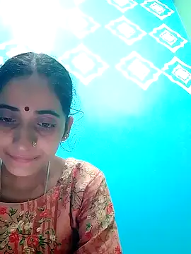 Snapshot of Pahadi_couple chatting on 10/10/25, 04:44 Pahadi couple online show from 10/10/25, 04:44