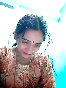 Snapshot of Pahadi_couple chatting on 10/11/25, 10:36 Pahadi couple online show from 10/11/25, 10:36