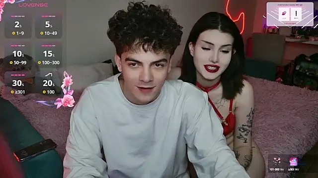 Alice18James online show from 10/09/25, 12:30