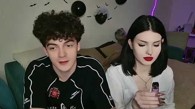 Alice18James online show from 10/30/25, 03:02