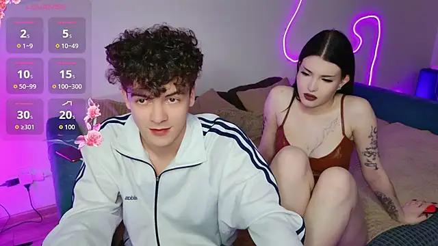 Alice18James online show from 11/23/25, 01:55