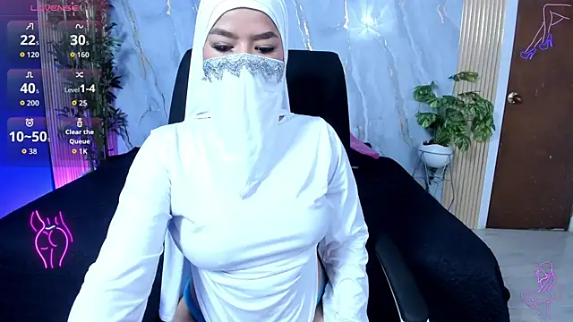 Snapshot of Amal_Bakir chatting on 10/04/25, 12:41 Amal Bakir online show from 10/04/25, 12:41