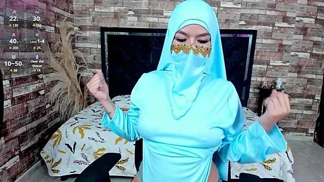 Snapshot of Amal_Bakir chatting on 10/17/25, 12:47 Amal Bakir online show from 10/17/25, 12:47