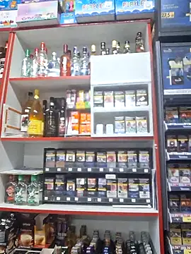 Snapshot of Fluturas2 chatting on 10/07/25, 07:16 Fluturas2 online show from 10/07/25, 07:16