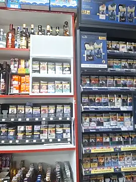 Snapshot of Fluturas2 chatting on 10/09/25, 09:40 Fluturas2 online show from 10/09/25, 09:40