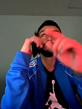 cristopher wallacee online show from 11/13/25, 02:10