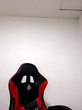 cristopher wallacee online show from 11/24/25, 11:15