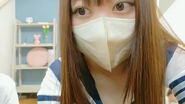 Snapshot of Eri-aimer chatting on 09/20/25, 04:08 Eri-aimer online show from 09/20/25, 04:08
