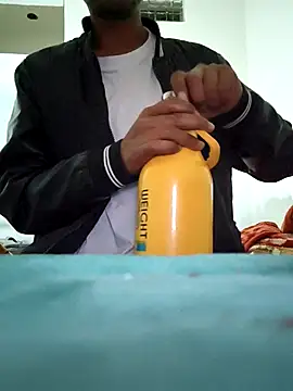 onlymasti00 online show from 11/05/25, 06:19