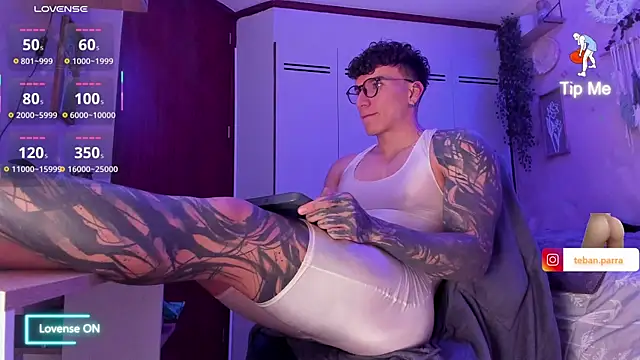 estebandi do online show from 11/08/25, 04:34