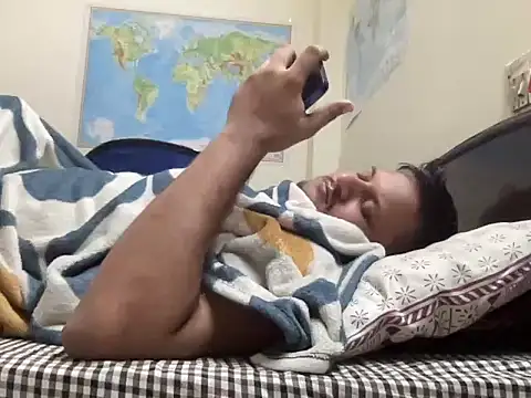 Snapshot of chiikuloveu chatting on 10/02/25, 02:18 chiikuloveu online show from 10/02/25, 02:18