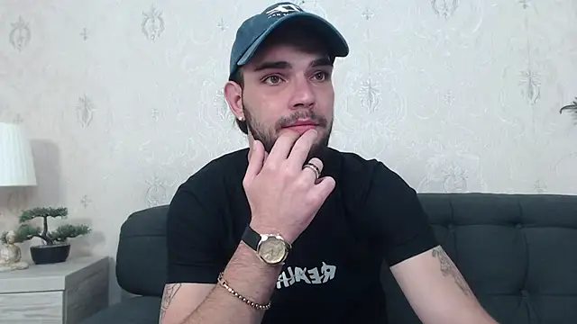 Snapshot of DanyelCarter chatting on 10/08/25, 06:38 DanyelCarter online show from 10/08/25, 06:38