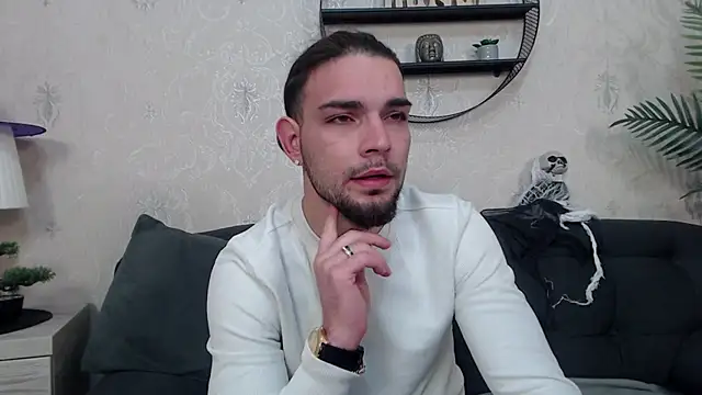 Snapshot of DanyelCarter chatting on 10/17/25, 05:48 DanyelCarter online show from 10/17/25, 05:48