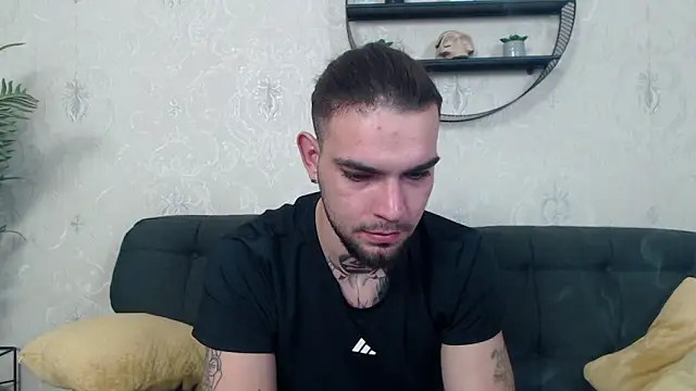 Snapshot of DanyelCarter chatting on 11/06/25, 07:04 DanyelCarter online show from 11/06/25, 07:04