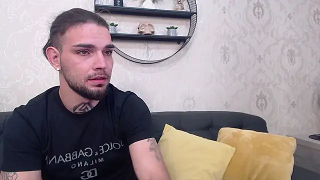 Snapshot of DanyelCarter chatting on 11/08/25, 11:03 DanyelCarter online show from 11/08/25, 11:03