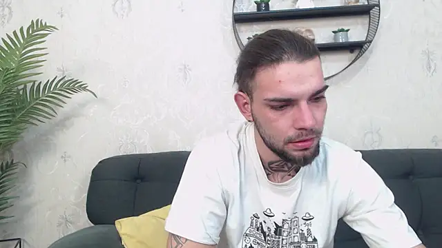 Snapshot of DanyelCarter chatting on 11/12/25, 07:24 DanyelCarter online show from 11/12/25, 07:24