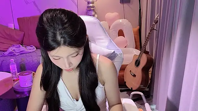 Snapshot of Lixinel-520 chatting on 09/10/25, 06:46 Lixinel-520 online show from 09/10/25, 06:46