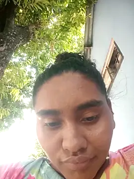 Lucy-Ferr online show from 10/12/25, 05:45