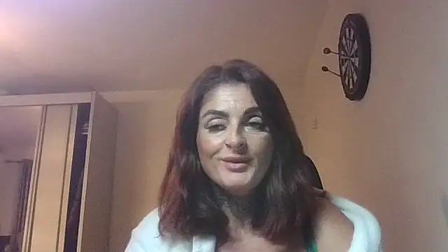 Snapshot of IrishmilfAnna chatting on 09/09/25, 07:46 IrishmilfAnna online show from 09/09/25, 07:46