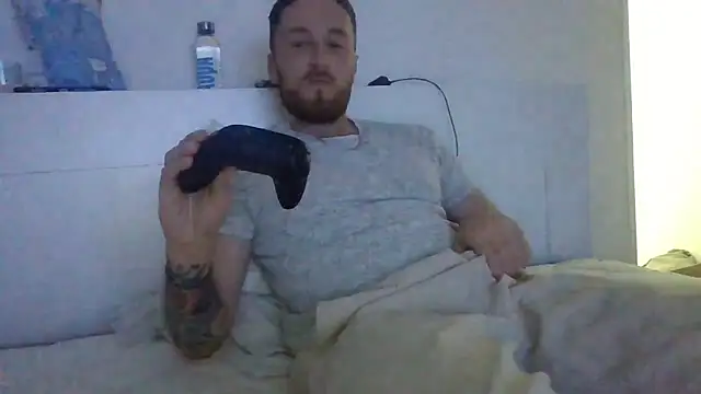 Snapshot of Keviios chatting on 09/19/25, 11:55 Keviios online show from 09/19/25, 11:55