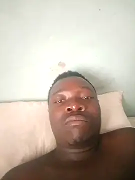 Mrhugeblack online show from 11/06/25, 07:42